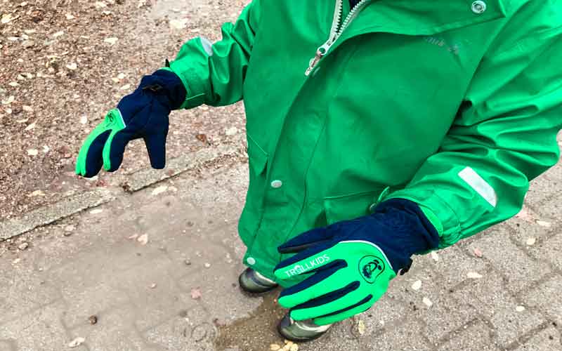 Wasserabweisende Handschuhe für den Waldkindergarten